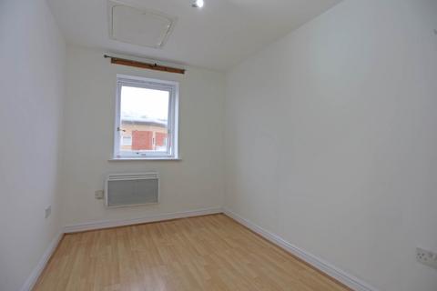 2 bedroom flat to rent, Albatross Close, London, Beckton, E6