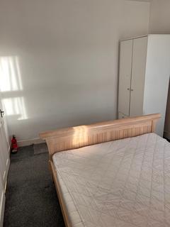 undefined, New Road, Bedfont TW14