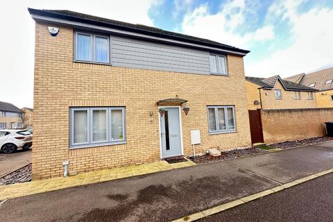 undefined, Hazel Mead, Dunstable, Bedfordshire, LU5 4UQ