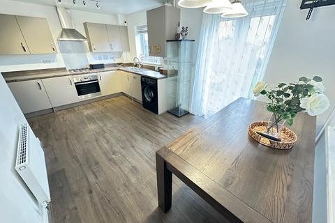 undefined, Hazel Mead, Dunstable, Bedfordshire, LU5 4UQ