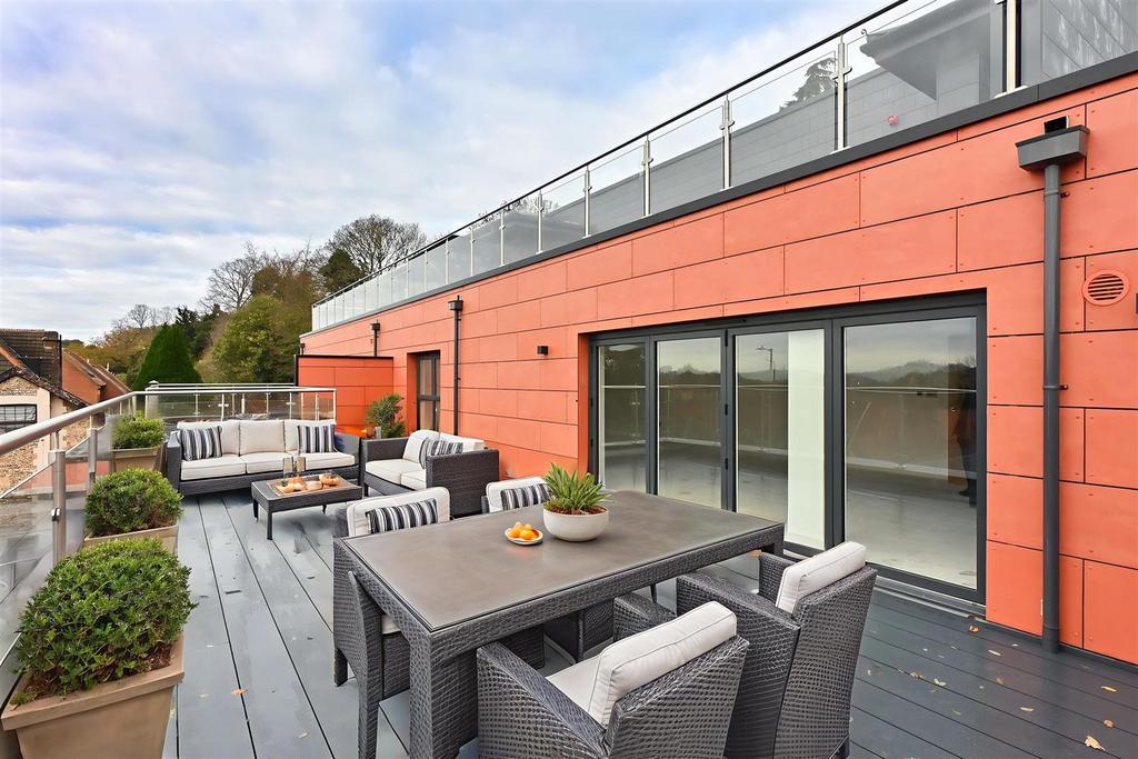 27 Yarmouth Road-12 - Outdoor - Modern - 0.jpg