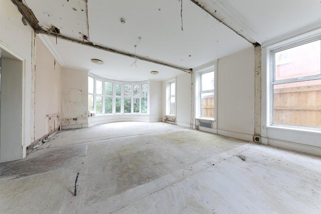 Reception Room.jpg