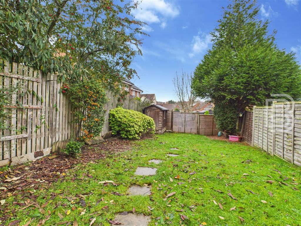 CAM05587 G0-PR0085-STILL018.jpg