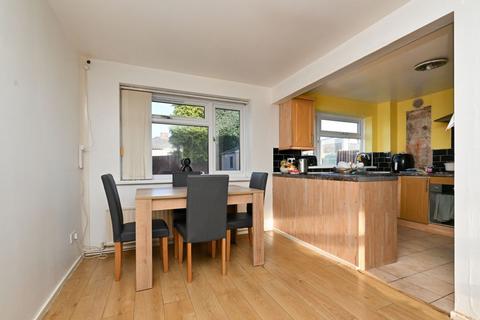undefined, Oldcroft, Oakengates, TF2