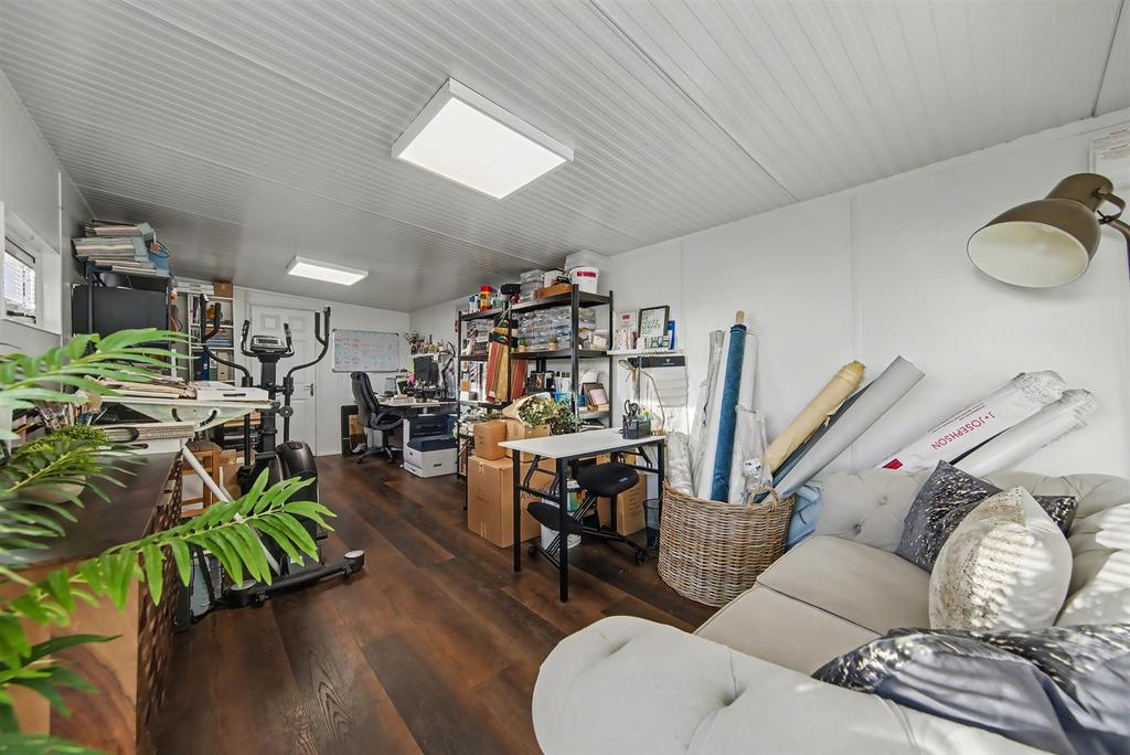 0239homeoffice.jpeg