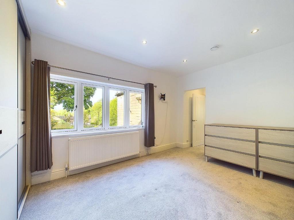 CAM03810 G0-PR0108-STILL024.jpg