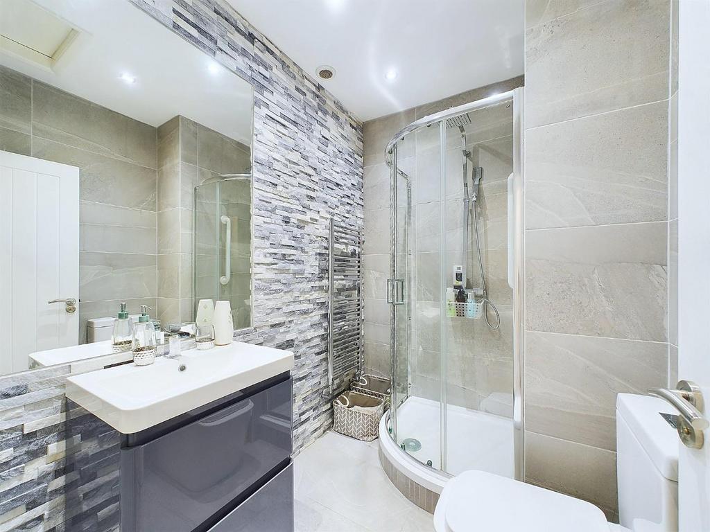 CAM03810 G0-PR0108-STILL021.jpg