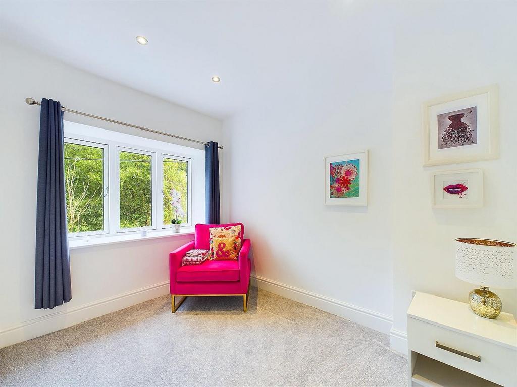 CAM03810 G0-PR0108-STILL017.jpg