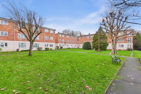 undefined, Gainsborough Court, Walton-On-Thames