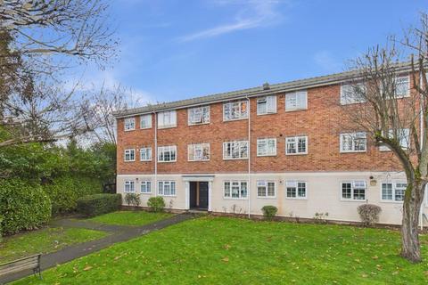 undefined, Gainsborough Court, Walton-On-Thames