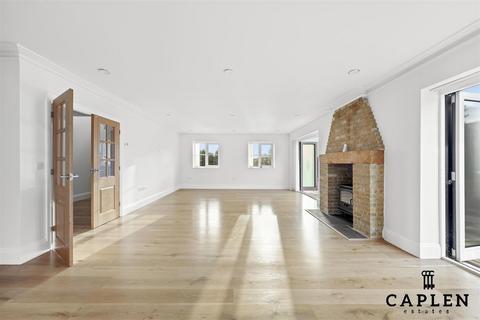 undefined, London Road, Stanford Rivers, Ongar
