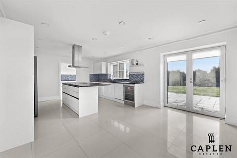 undefined, London Road, Stanford Rivers, Ongar