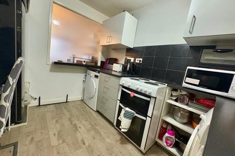 undefined, Bradford Road, West Yorkshire, Shipley, BD18