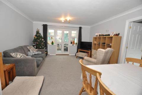 3 bedroom semi-detached house for sale, Bramling Cross Road, Burton-On-Trent DE14