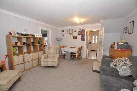 3 bedroom semi-detached house for sale, Bramling Cross Road, Burton-On-Trent DE14