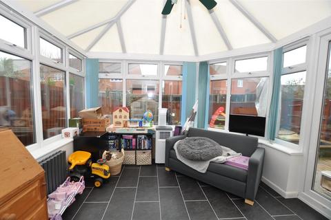 3 bedroom semi-detached house for sale, Bramling Cross Road, Burton-On-Trent DE14