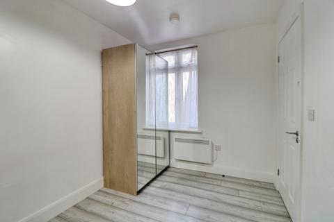 undefined, Southchurch Road, Southend-on-sea, SS1