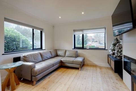 5 bedroom detached house for sale, Rhododendron Avenue, Meopham
