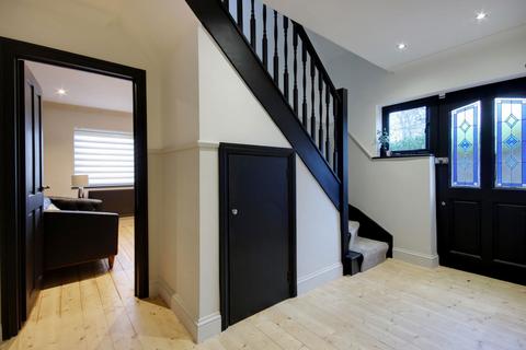 5 bedroom detached house for sale, Rhododendron Avenue, Meopham