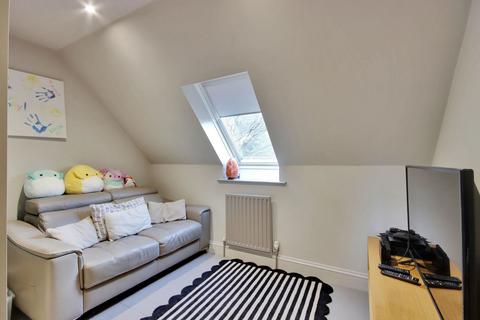 5 bedroom detached house for sale, Rhododendron Avenue, Meopham