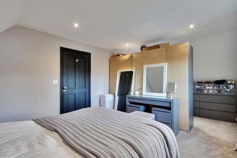 5 bedroom detached house for sale, Rhododendron Avenue, Meopham