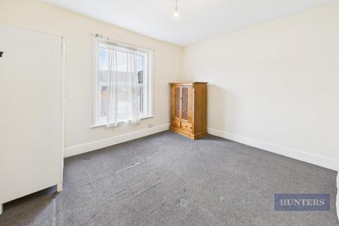 2 bedroom flat to rent, Mordaunt Road, Southampton