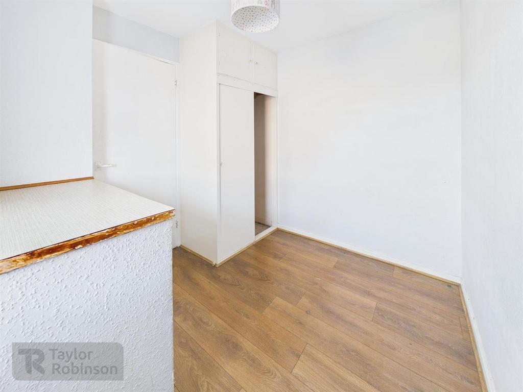 CAM02600 G0-PR0609-STILL002.jpg