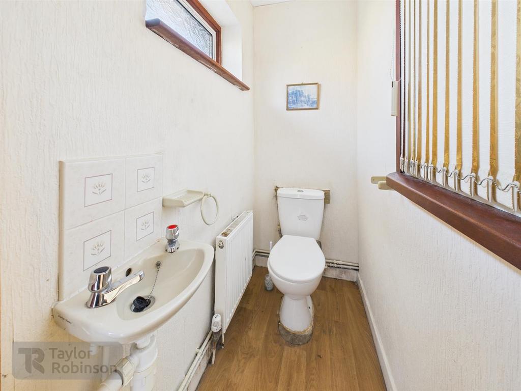 CAM02600 G0-PR0609-STILL014.jpg