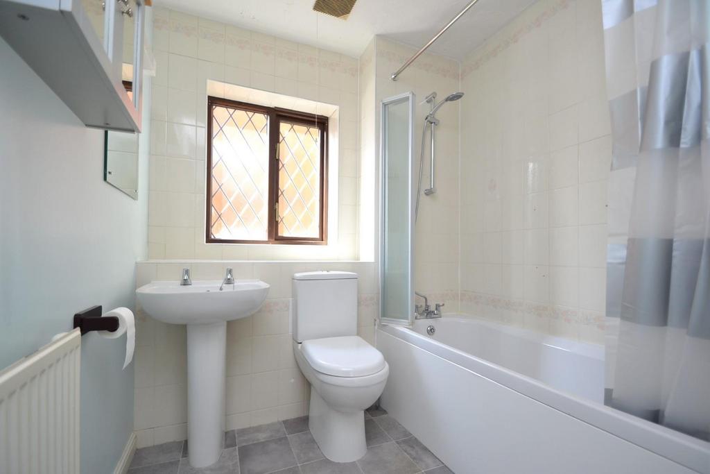 Bathroom.JPG
