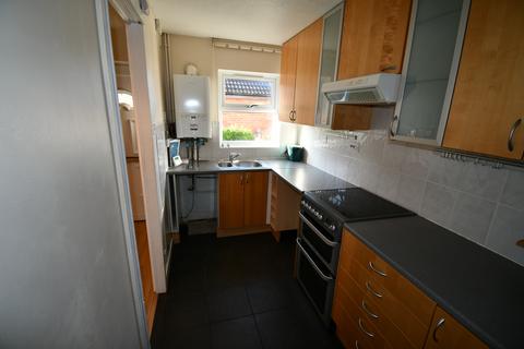 2 bedroom terraced house to rent, Spindlewood Close, Honiton EX14