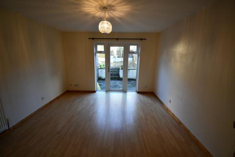 2 bedroom terraced house to rent, Spindlewood Close, Honiton EX14
