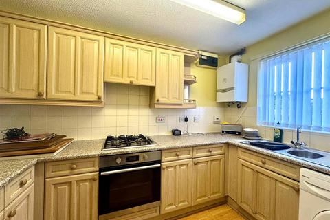 2 bedroom semi-detached house for sale, Lees Park Way, Droylsden, Manchester