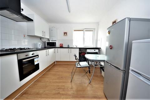 undefined, Sidney Road, Stockwell SW9