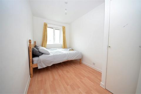 undefined, Sidney Road, Stockwell SW9