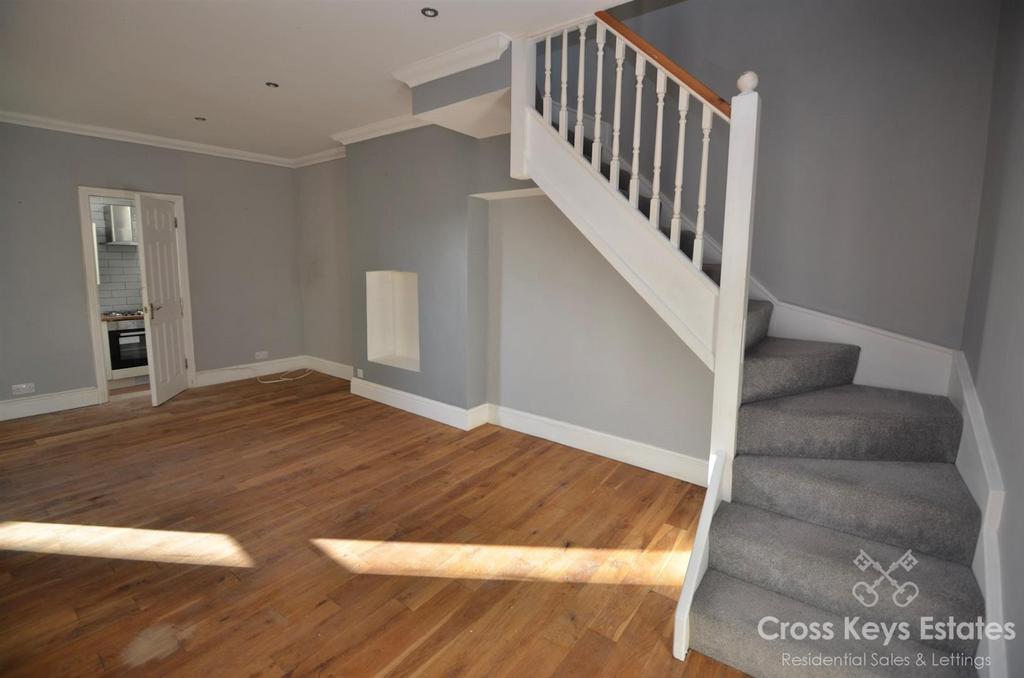 Sitting Room/Dining Room