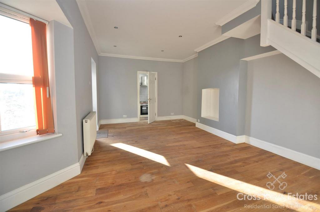 Sitting Room/Dining Room