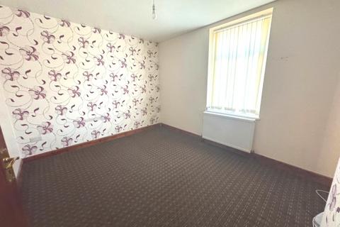3 bedroom terraced house to rent, Byrl Street, Keighley  BD21
