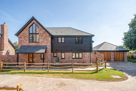 4 bedroom detached house for sale, Wandleys Lane, Eastergate, PO20