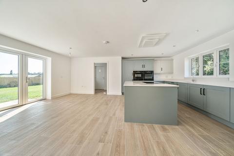 4 bedroom detached house for sale, Wandleys Lane, Eastergate, PO20