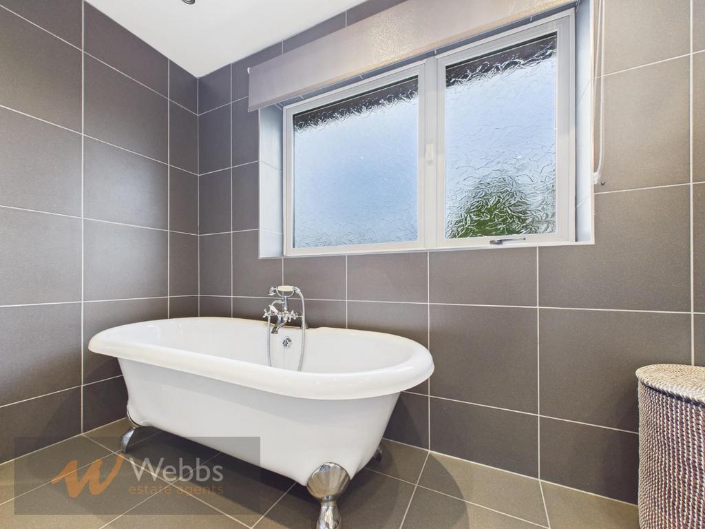 CAM03154 G0-PR0183-STILL021.jpg