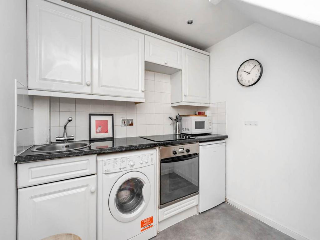 67123 138-St Stephen S