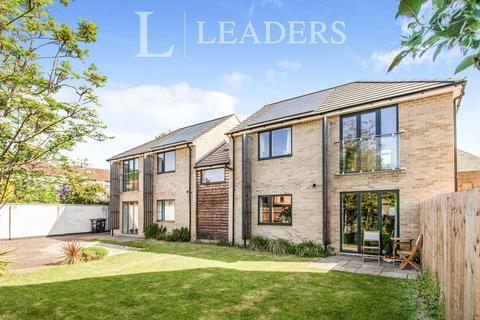 Milton Road, Cambridge, CB4