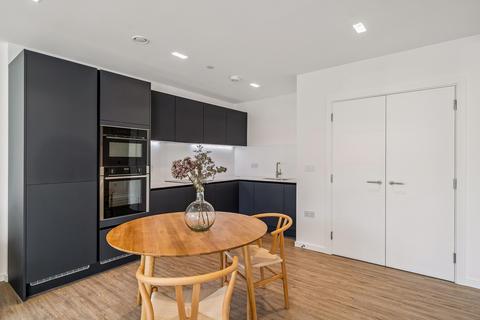 1 bedroom flat to rent, Wheatstone Gardens, London, W10