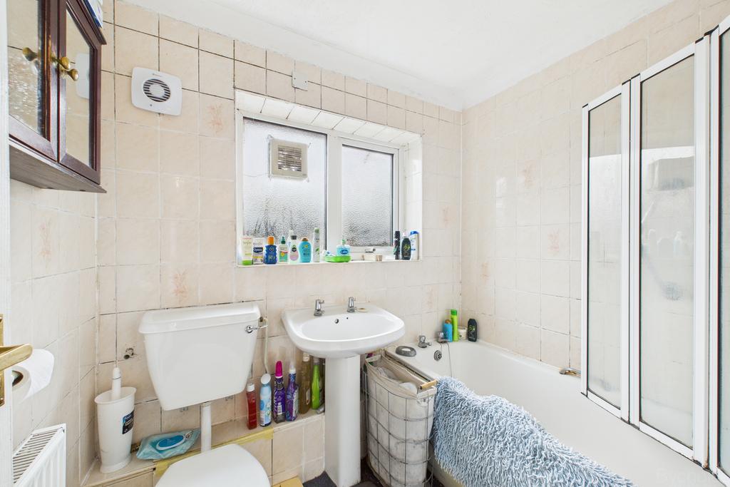 Cam05449 g0 pr0041 still003