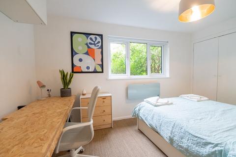 undefined, Bakers Hill, London, E5