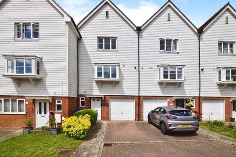 undefined, Granary Close Horsham RH12
