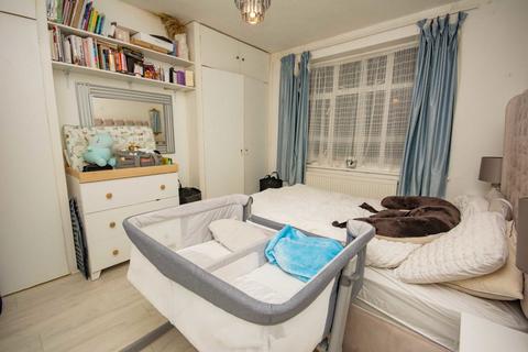 undefined, Grove Crescent, London NW9