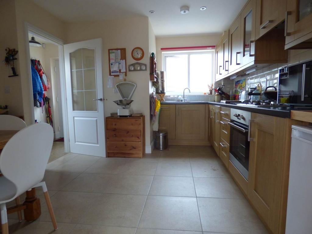 Kitchen aspect 1