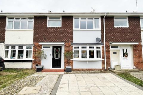 3 bedroom terraced house for sale, Meon Close, Springfield, Chelmsford