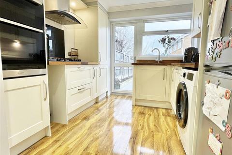 3 bedroom terraced house for sale, Meon Close, Springfield, Chelmsford